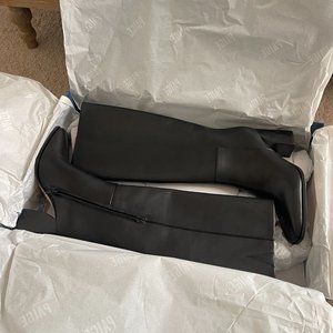 NWT Paige Faye Tall Boot - Size 8 - Black